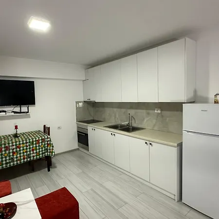 Apartmán 1-house For Rent Habilaj Vlorë